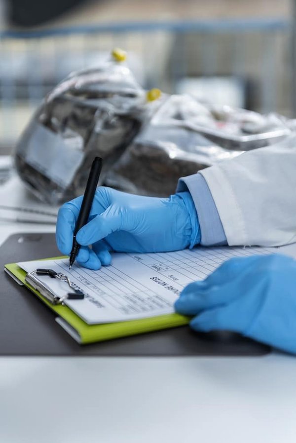 Quelles certifications obtenir pour avancer dans une carrière de consultant en sécurité réseau?